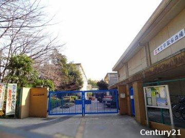 Primary school. 449m to Kyoto Municipal Momoyama Higashi Elementary School