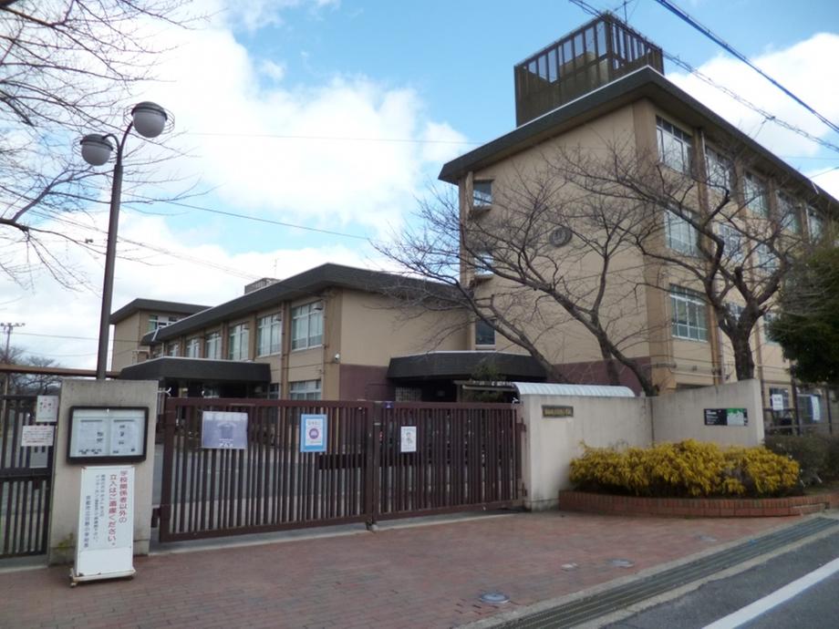 Primary school. 277m to Kyoto Municipal Hino Elementary School