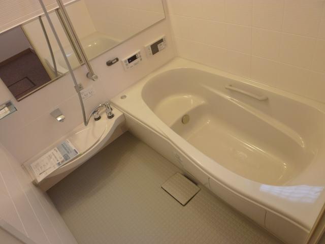 Same specifications photo (bathroom). Same type other properties bathroom
