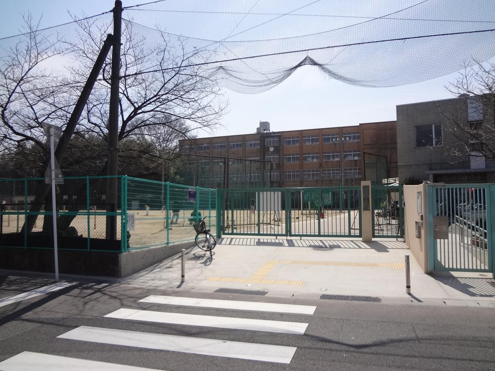 Primary school. 1718m up to Kyoto Tatsugami River Elementary School