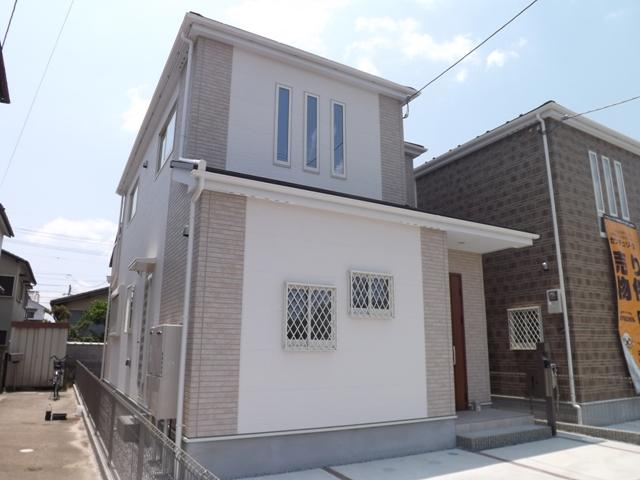 Same specifications photos (appearance). Outer wall a long-lasting beauty to remove the dirt in the rain!