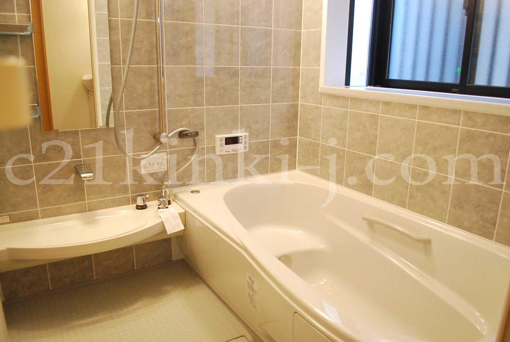 Same specifications photo (bathroom). Same specifications photo (bathroom) 1616-size of the bathroom heater