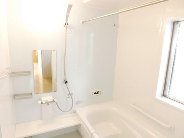 Same specifications photo (bathroom). Hitotsubo type of barrier-free! 