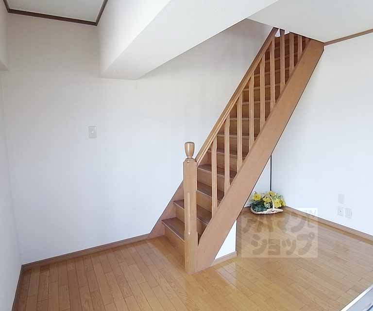 Other room space. Staircase.