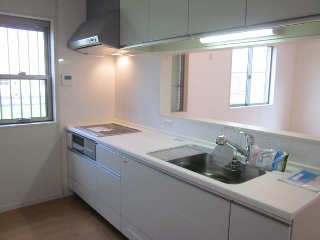 Same specifications photos (Other introspection). Same type other properties kitchen