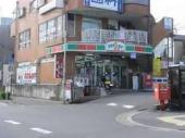 Convenience store. Thanks Keihan Rokujizo until Station shop 379m