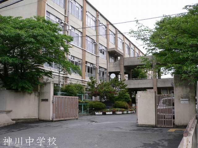 Junior high school. 1719m up to junior high school in Kyoto Tatsugami River
