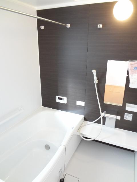 Same specifications photo (bathroom). Same type other properties bathroom