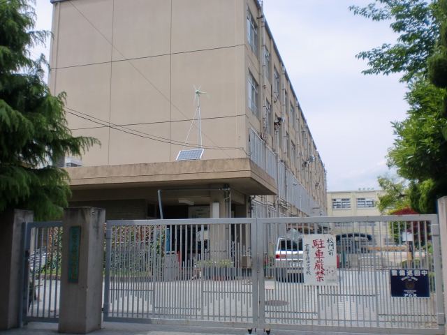 Primary school. Takeda to elementary school (elementary school) 750m