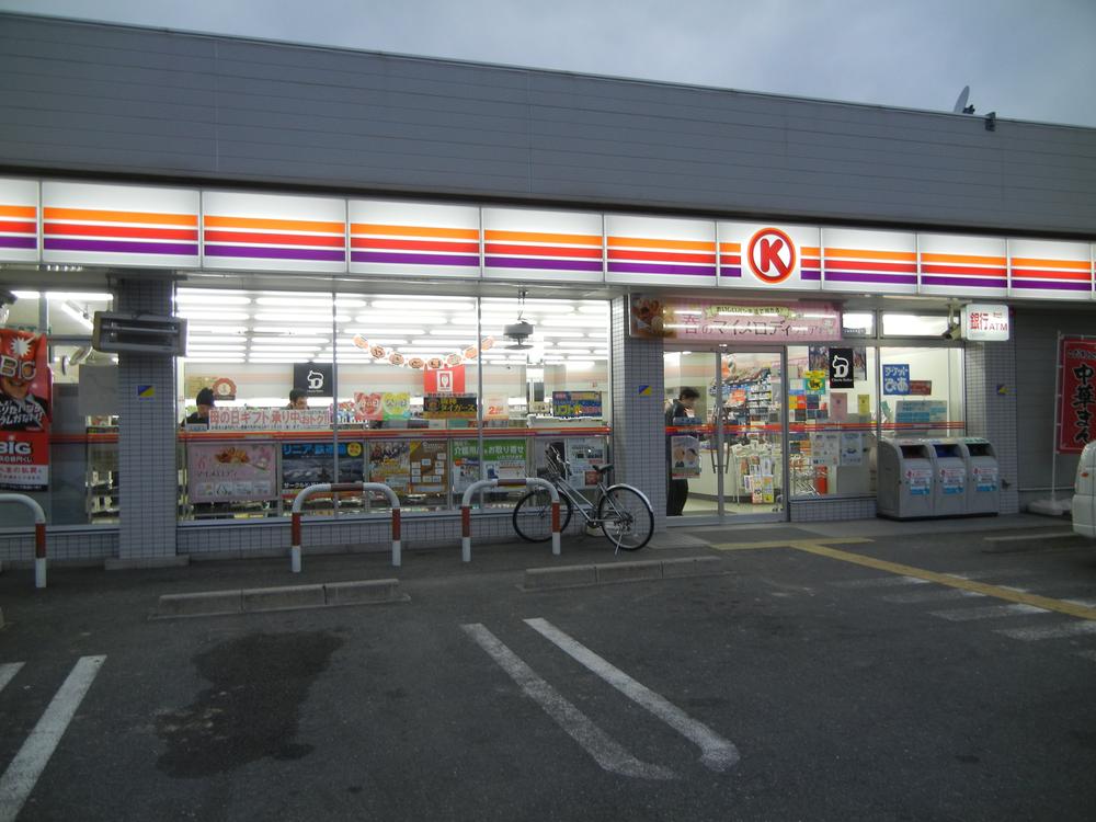 Convenience store. Circle K Until Fushimi Mukaijimahonmaru shop there is a 320m wide parking