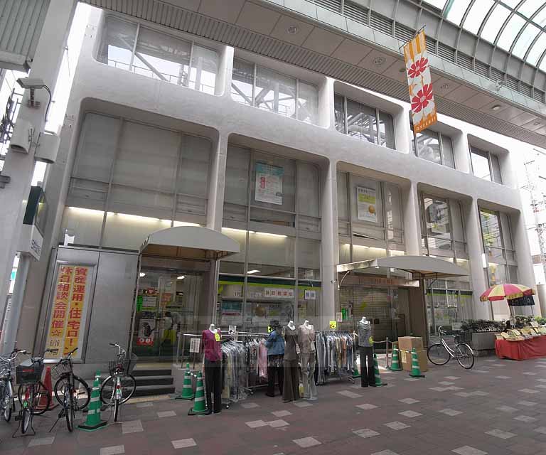 Bank. Sumitomo Mitsui Banking Corporation Fushimi 169m to the branch (Bank)