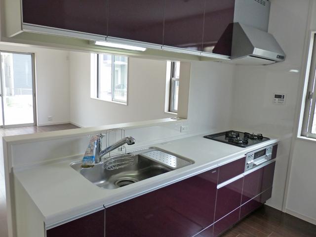 Kitchen. Artificial marble top plate