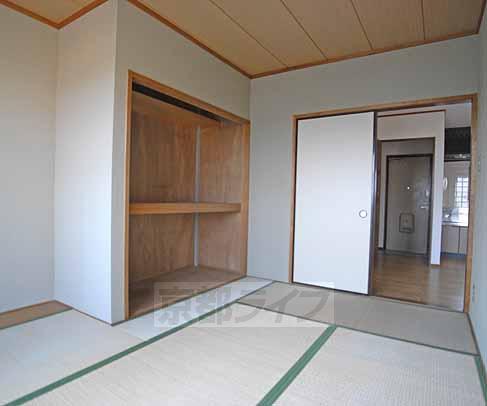 Living and room. Japanese-style room is housed large.