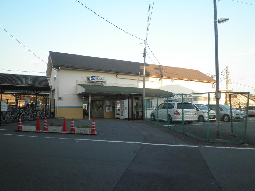 station. 1150m until JR Momoyama Station