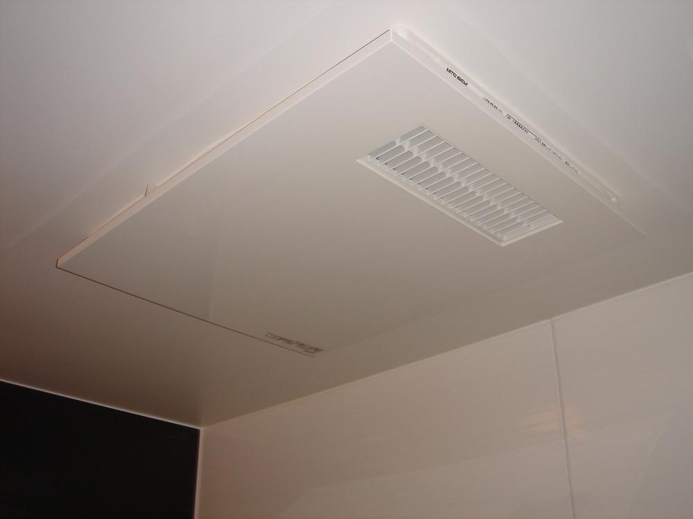 Construction ・ Construction method ・ specification. Bathroom heating dryer