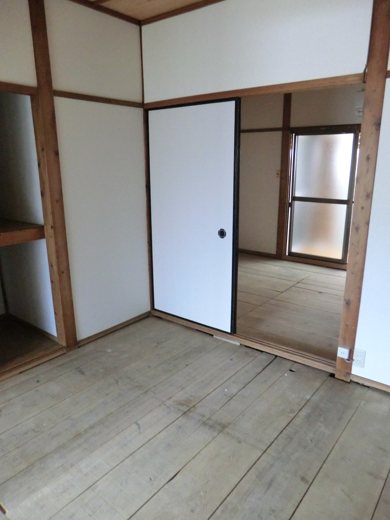 Other room space. Between Japanese-style room 2! !