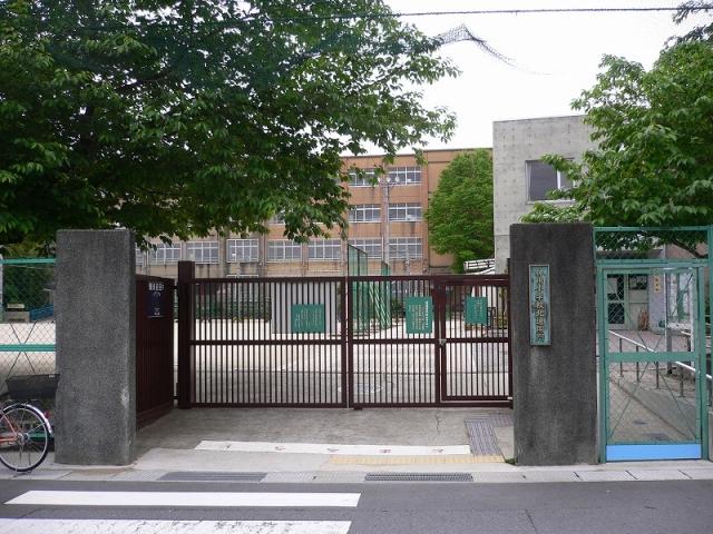 Primary school. 703m up to Kyoto Tatsugami River Elementary School