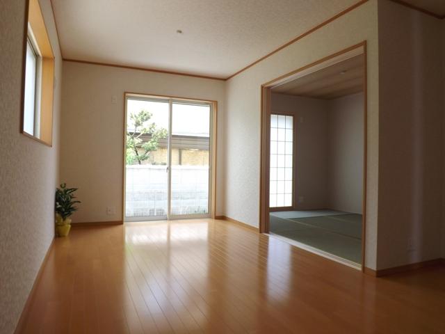 Living. Same specifications photos (living) All houses spacious living 15 quires more!