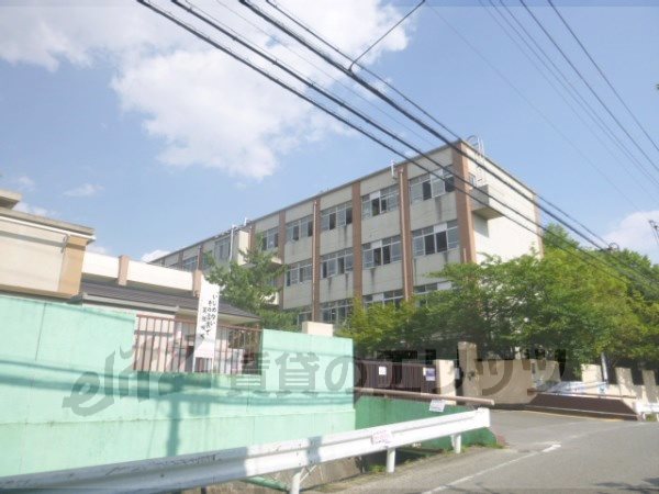 Primary school. Hazukashi up to elementary school (elementary school) 1200m