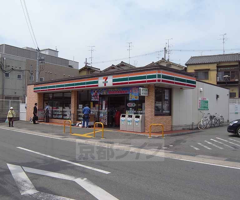 Convenience store. Seven-Eleven Kyoto Kogamorinomiya the town store (convenience store) to 780m
