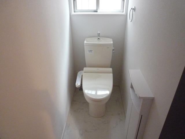 Other Equipment. Toilet