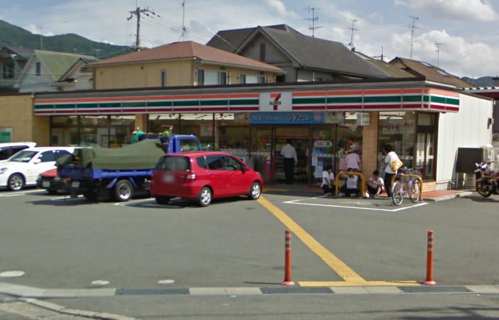 Convenience store. 1015m to Seven-Eleven