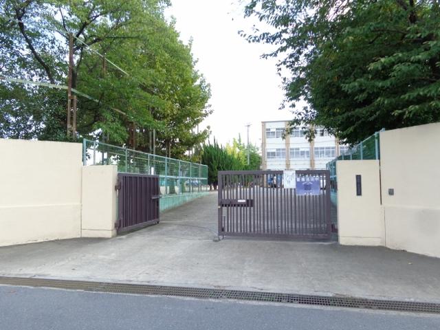 Primary school. 1048m to Kyoto Municipal Hazukashi Elementary School