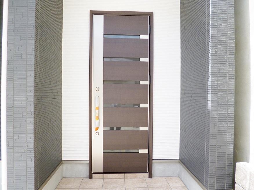 Other Equipment. High crime prevention ・ Adopting the entrance door and fulfilling also comfort. Several kinds of design ・ Can you choose your favorite from the color. Our construction cases