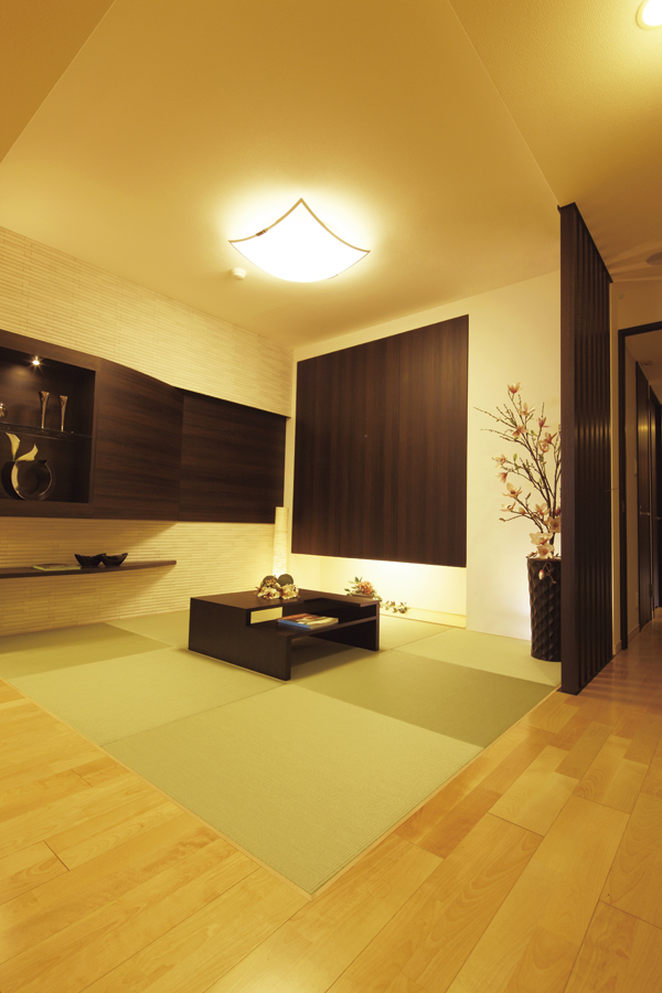 Interior.  [Japanese-style room] A serene Japanese-style, You can use as a space to enjoy the drawing room and hobbies (I type model room)
