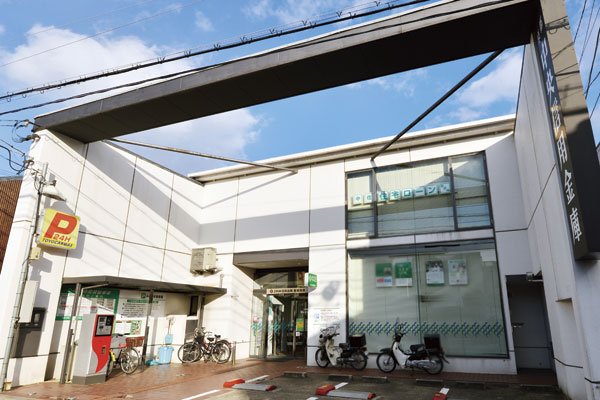 Surrounding environment. Kyoto Chuo Shinkin Bank Takeda South Branch (7 min walk ・ About 550m)