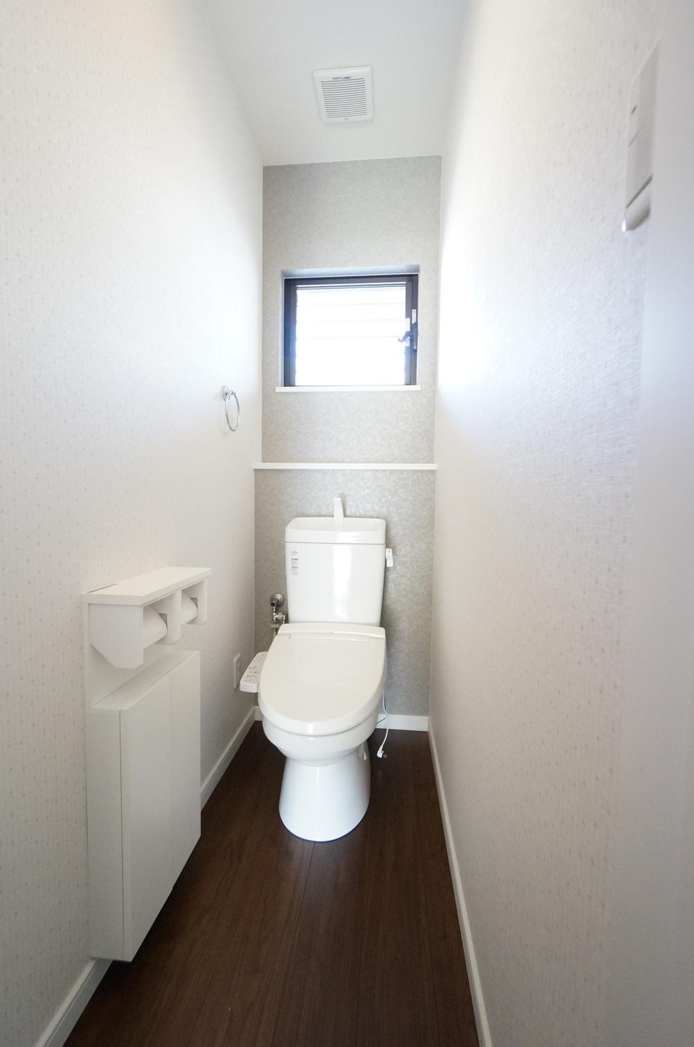 Toilet. No. 21 land model house