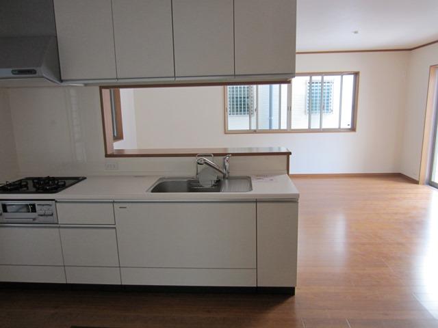 Same specifications photo (kitchen)