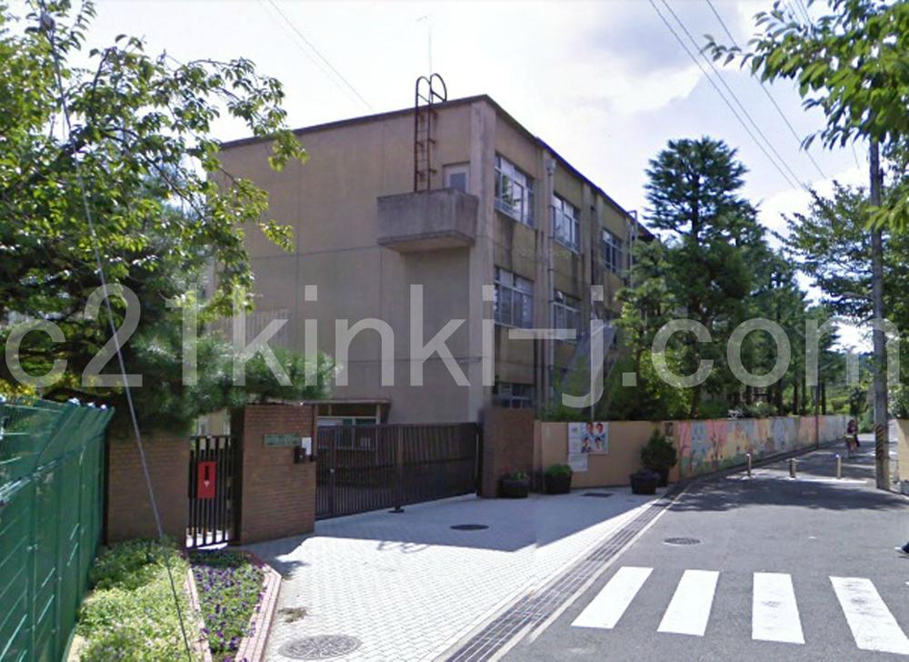 Primary school. 745m to Kyoto Municipal Ikeda Elementary School