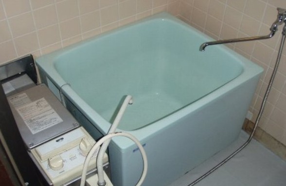 Bath. Balance kettle