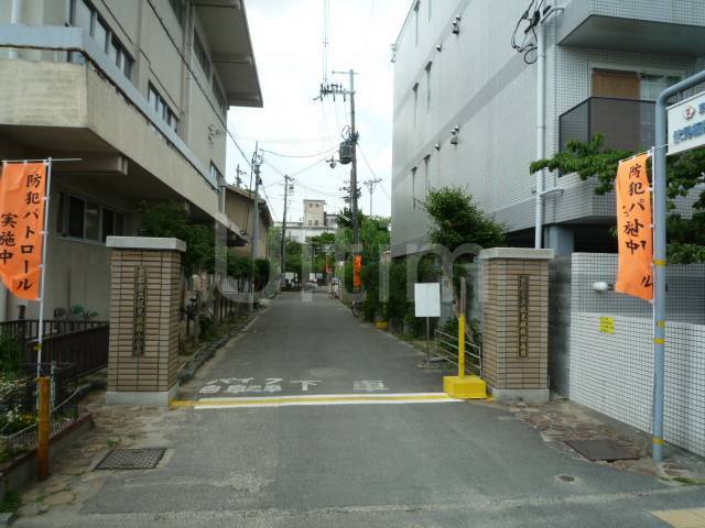 Primary school. 430m to Fushimi Itabashi elementary school (elementary school)