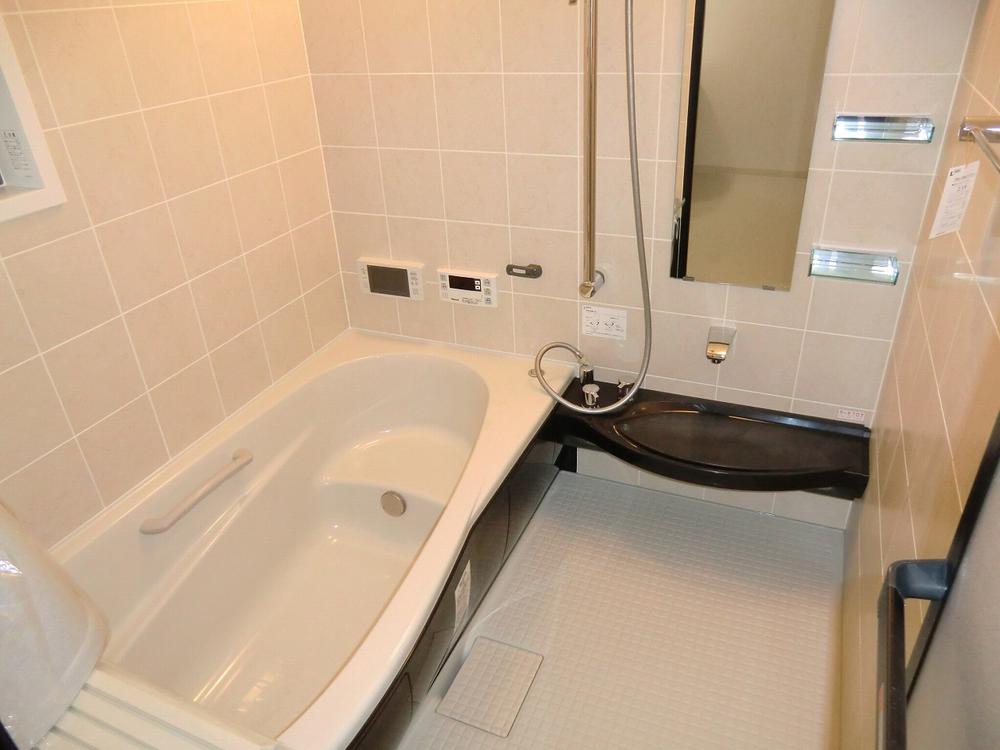 Same specifications photo (bathroom). Same specifications photo (bathroom) 1616-size of the bathroom heater