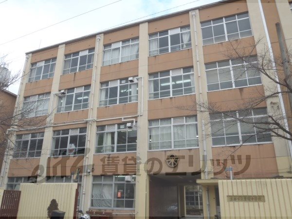 Junior high school. Kuriryou 580m until junior high school (junior high school)