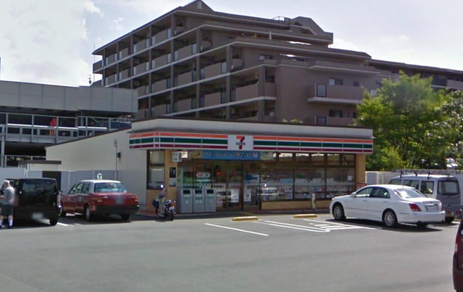 Convenience store. 1665m to Seven-Eleven  