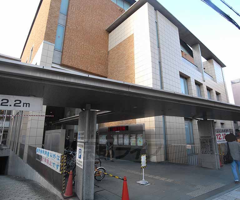 Government office. 415m to Higashiyama Ward Office (government office)