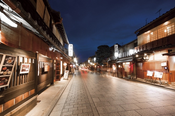Ancient capital of taste full of popular spot Hanamikoji (7 min walk ・ About 560m)