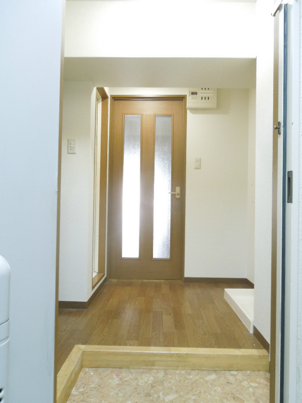Entrance. If you are looking Kyoto of the room to the "House Quest" ☆