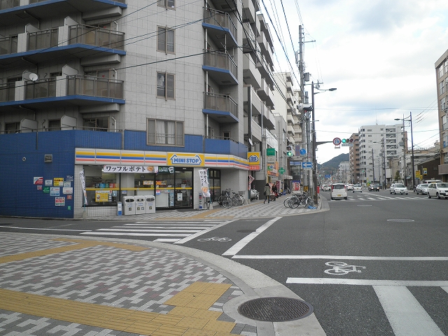 Convenience store. MINISTOP Shichijo Takakura store (convenience store) to 713m