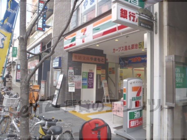 Convenience store. Seven-Eleven Kyoto Senbon'naka Tachiuri up (convenience store) 100m