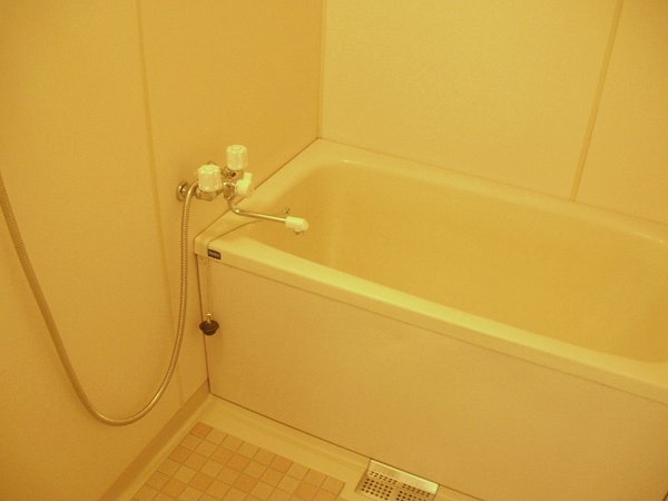 Bath. It is the bath ☆