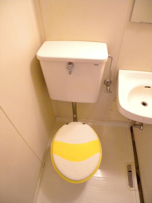 Toilet. For further information, please contact toll-free 0120-21-3325 ☆