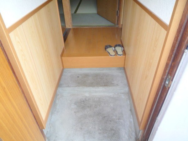 Other room space. It is a wide entrance