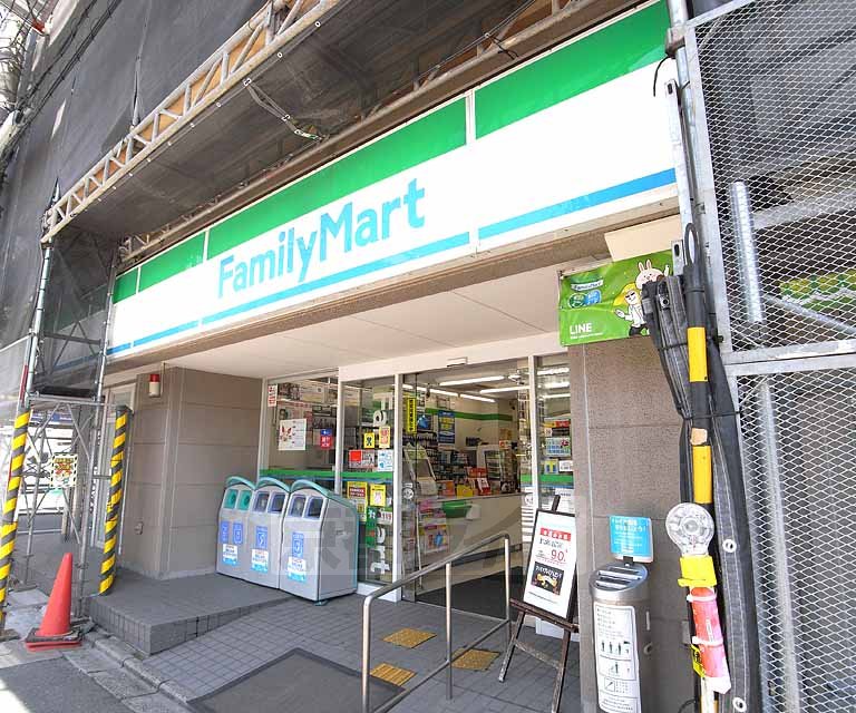 Convenience store. FamilyMart Marutamachi Inokuma store up (convenience store) 210m