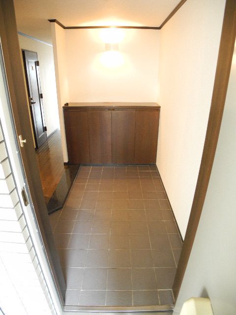 Entrance. image ※ It is a photograph of a different floor plan.