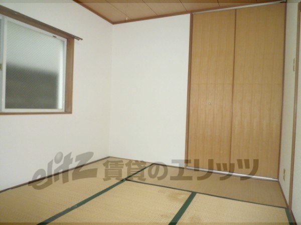 Living and room. It is a photograph of the 104 in Room.