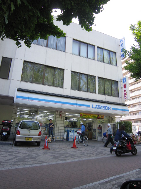 Convenience store. 82m until Lawson Nishijin store (convenience store)